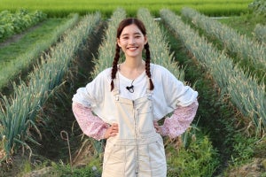 新木優子、農家の嫁に!? 作業着＆華麗な手さばきで畑仕事