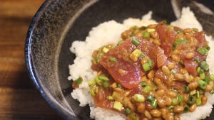 【間違いない!】定番の「マグロ納豆丼」、あるものを足したらクセになる美味しさに! - 「うめぇ!!!!!」「まじで美味しかった」と大絶賛の声