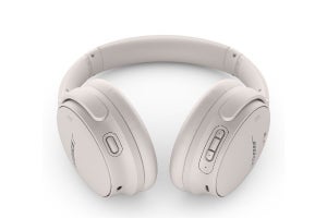 Bose「QuietComfort 45」発表、デザインさらに成熟、ノイキャン機能が向上