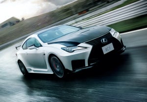 LEXUS、「RC F」を一部改良 - 「“Performance package"」に専用内装色の新色を設定