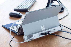 Surfaceのキックスタンドに取り付けるドッキングステーション　サンワサプライ