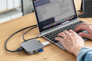 巻き取り式のUSB Type-Cケーブルを採用、小型ドッキングステーション