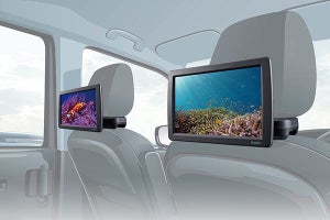 Bluetoothイヤホン＆ヘッドホンが使える9V型の車載ディスプレイ　ユニデン