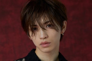 岩橋玄樹、シースルーシャツにスーツ姿…1stシングル3形態のジャケ写公開　