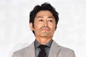 安田顕、主演作の舞台挨拶で誰よりも緊張「ふだんは他の4人が…」