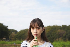 井桁弘恵、ほろ酔い姿も初公開! 1stスタイルブックはこだわり抜いた一冊に