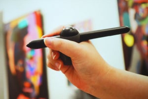 VR空間に手書きできる「Wacom VR Pen」を3Dモデラーが体験 - コネクテッド・インク2021