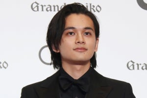 北村匠海、表彰される存在になり…両親へ「こんな息子になりましたよ」