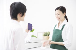 主婦が使っているQRコード決済、圧倒的1位は?