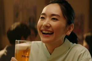 新垣結衣、大将と乾杯し「幸せ!」今年印象的だった出来事は「私の中で…」