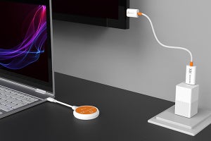 スマホ/PCのネット動画をUSB-C→HDMIにワイヤレス伝送できる送受信機