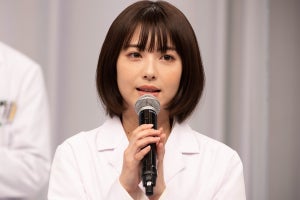 浜辺美波、主演ドラマ『ドクターホワイト』は「たくさんの魅力が詰まってる」