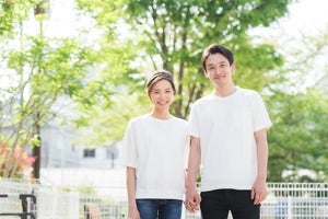 「結婚は自然に出会って恋愛した2人がするもの」と回答した未婚者の割合は?