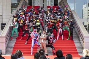 『仮面ライダー展』セレモニーに小林豊が登場「ずっとあの頃の気持ちのまま」