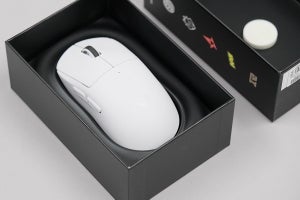 「Logicool G PRO X SUPERLIGHT」レビュー - 新色マゼンタが欲しい！