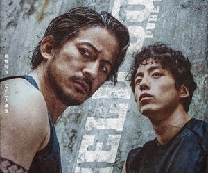 坂口健太郎、『ヘルドッグス』で岡田准一と最高の“狂犬コンビ”に! 「刺激的な現場」