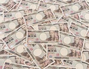 30代・40代の平均貯蓄額は? - 自由に使えるお金は月「1万円以下」が最多