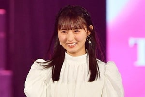 乃木坂46遠藤さくら、キュートな笑顔で魅了　白ワンピ姿でランウェイ