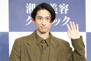 “奇跡の40代”三宅健、美の秘訣を語る　日傘も「けっこう前から」