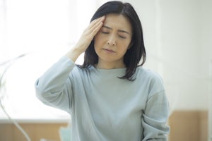 「更年期障害」40歳以上の女性は半数超が経験 - 主な症状は?