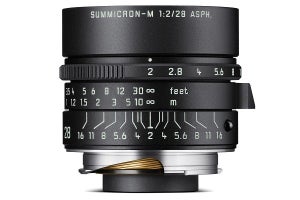 ライカ、ズミクロン「M f2/28mm ASPH.」にマットブラックペイントの特別版