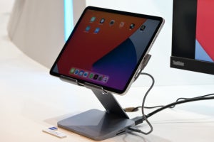 Anker、テレワーク用WebカメラやiPad用スタンド一体型USBハブを発表