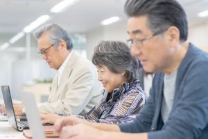 高年齢層の仕事探し、「70代」の検索数が5年で53.7倍に拡大