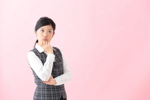 「女性行員だけ制服」廃止賛成は46% - 制服のメリット・デメリットは?