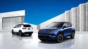 ジープ「コンパス」に150台限定の「Jeep Compass Longitude 4×4」登場