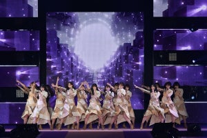 日向坂46、3回目のガルアワで3曲披露 「誰よりも高く跳べ！」で大盛り上がり