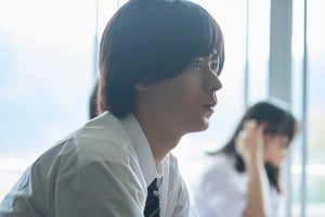 成田凌主演『あな歌』新場面カット公開　人生の大きな分岐点となる教室で…