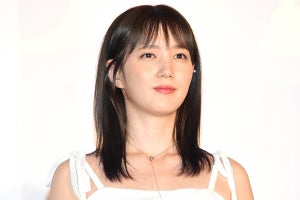 本田翼、すべすべ肌の美肩を褒められる　秘訣を聞かれるも「特に…」