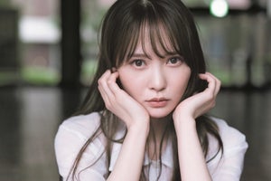 日向坂46加藤史帆、2年半ぶり『blt graph.』表紙に登場　艶っぽい表情披露