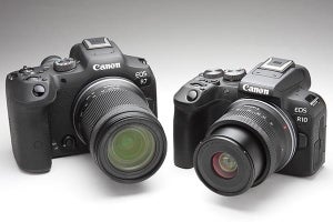 キヤノン「EOS R7」「EOS R10」、触って感じた“好ましい変化”