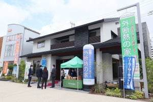 「ZEH」住宅が躍進中、太陽光発電と蓄電池を導入してもトータルコストは10％減