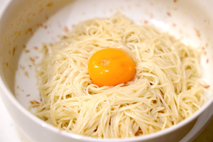 ウマさ大爆発!料理研究家リュウジさんの最新「虚無そうめん」が笑えるくらいバカウマだった!!