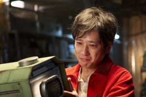 二宮和也、真っ赤な目で大粒の涙…映画『ＴＡＮＧ タング』写真一挙公開