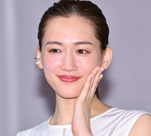 綾瀬はるか、肌年齢"27歳"の結果に「おっ!」若さの秘けつも明かす