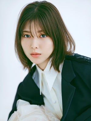 元櫻坂46渡邉理佐、公式サイト＆ツイッター開設　初のインスタライブも開催