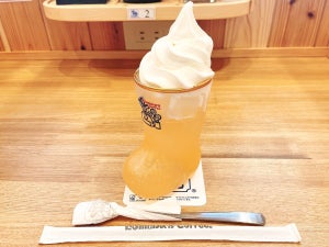 コメダ珈琲店、夏にぴったりな新作のクリームソーダは懐かしさで溢れていた