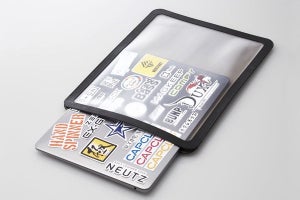 MacBookを“魅せる”透明スリーブケースとハードシェルカバー