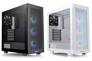 Thermaltake、拡張スロットが90度回転するミドルタワーケース