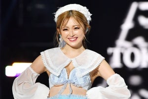 ゆうちゃみ、ランジェリー姿でランウェイ　美バスト＆美脚に視線釘付け