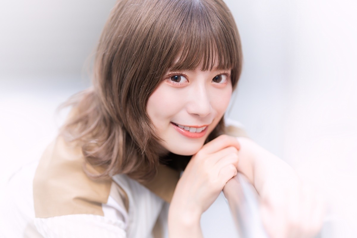 日向坂46東村芽依、1st写真集で叶えた夢のその先とは「メンバーみんなで…」