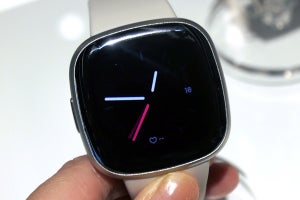 2022年秋のFitbit新製品Inspire 3／Versa 4／Sense 2実機チェック！ 既存モデルより安い“逆転現象”も