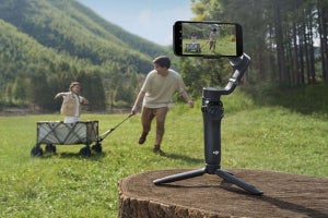 DJIのスマホジンバル「Osmo Mobile 6」、操作性向上＆クイック起動ですぐ撮影