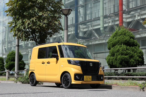 スズキ「スペーシア ベース」とホンダ「N-VAN」で考える軽自動車の可能性