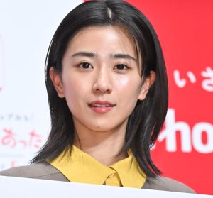 黒島結菜、初共演の松重豊から絶賛「きれいに球を受けて返してくれる」