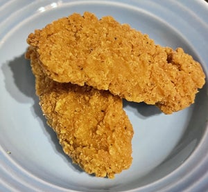 マック新作「マック THE チキン ガーリックペッパーの一撃」を食べてみた! – ブラックペッパーがガツンとくるザクザクチキン