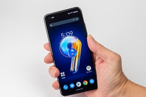 コンパクトながら高性能な「Zenfone 9」、6軸ジンバルの使い勝手を含めてチェック